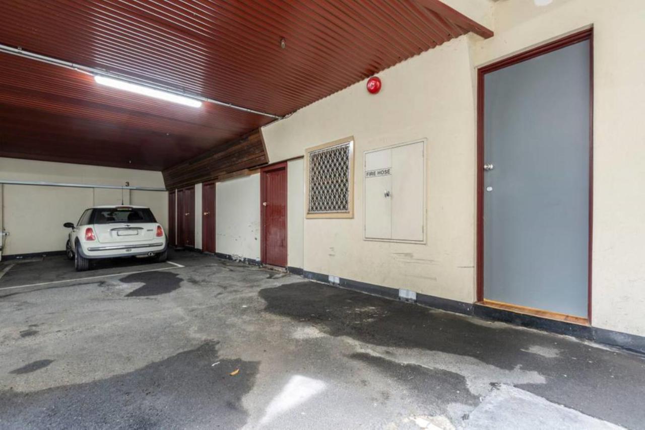 Readyset Apartments On Anthony Melbourne Exterior photo